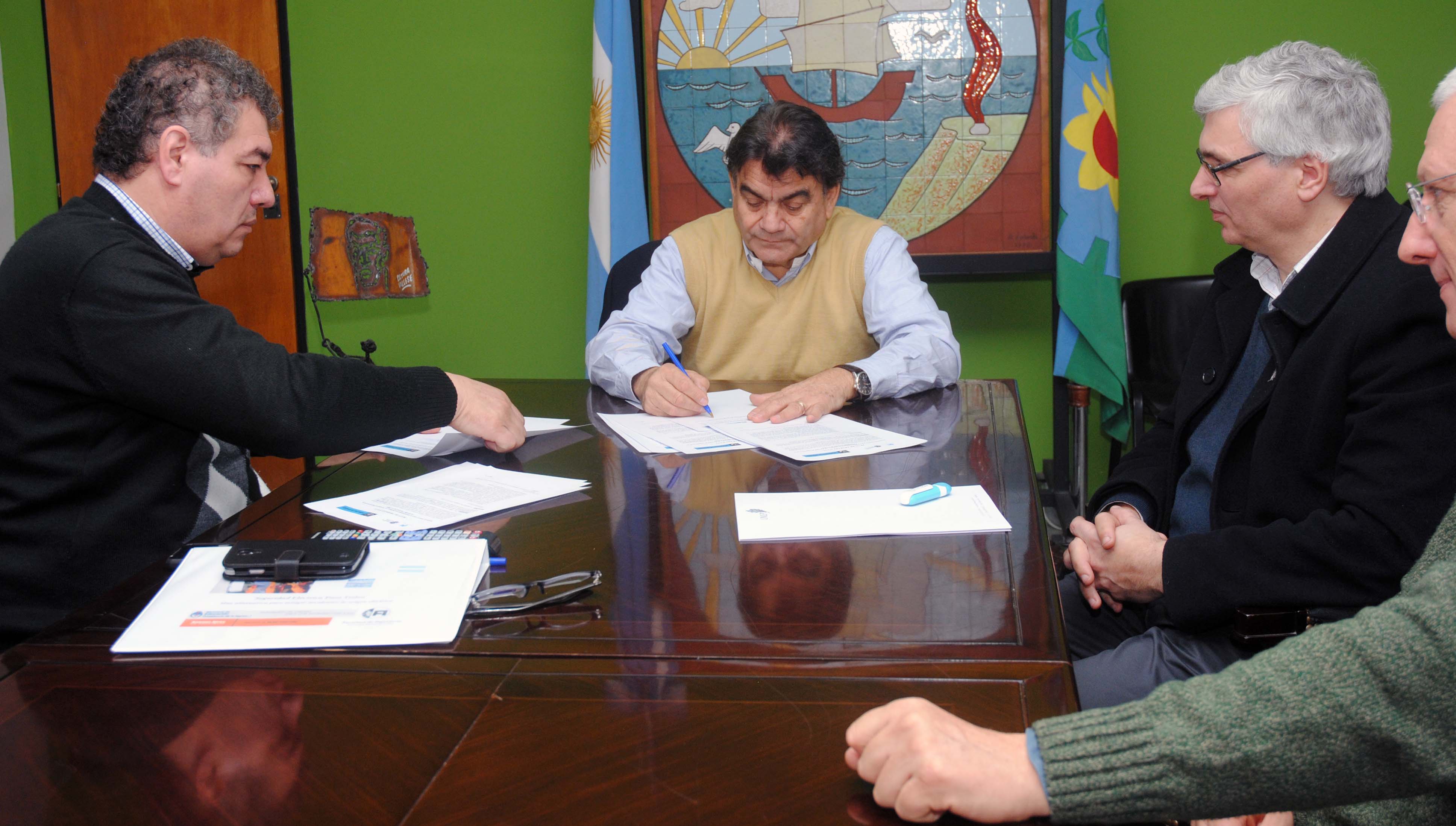 La UNLP auditará las cámaras de seguridad en el distrito