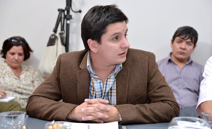 Pérez: «Macri no armó bien»