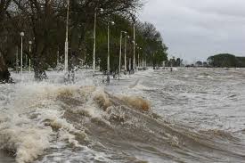 30 evacuados por la sudestada en Quilmes