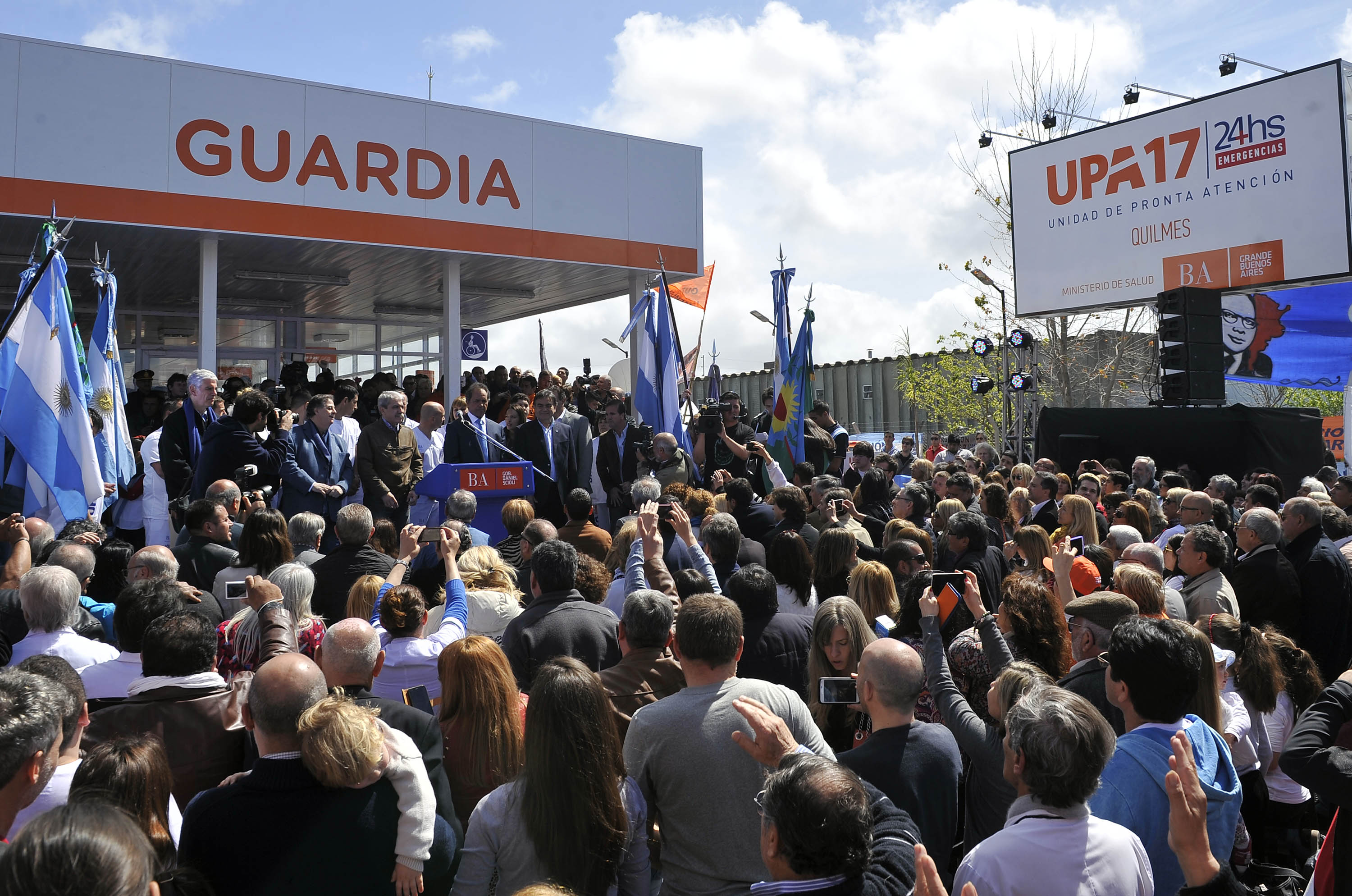 Scioli, Aníbal y el Barba inauguraron el UPA 17