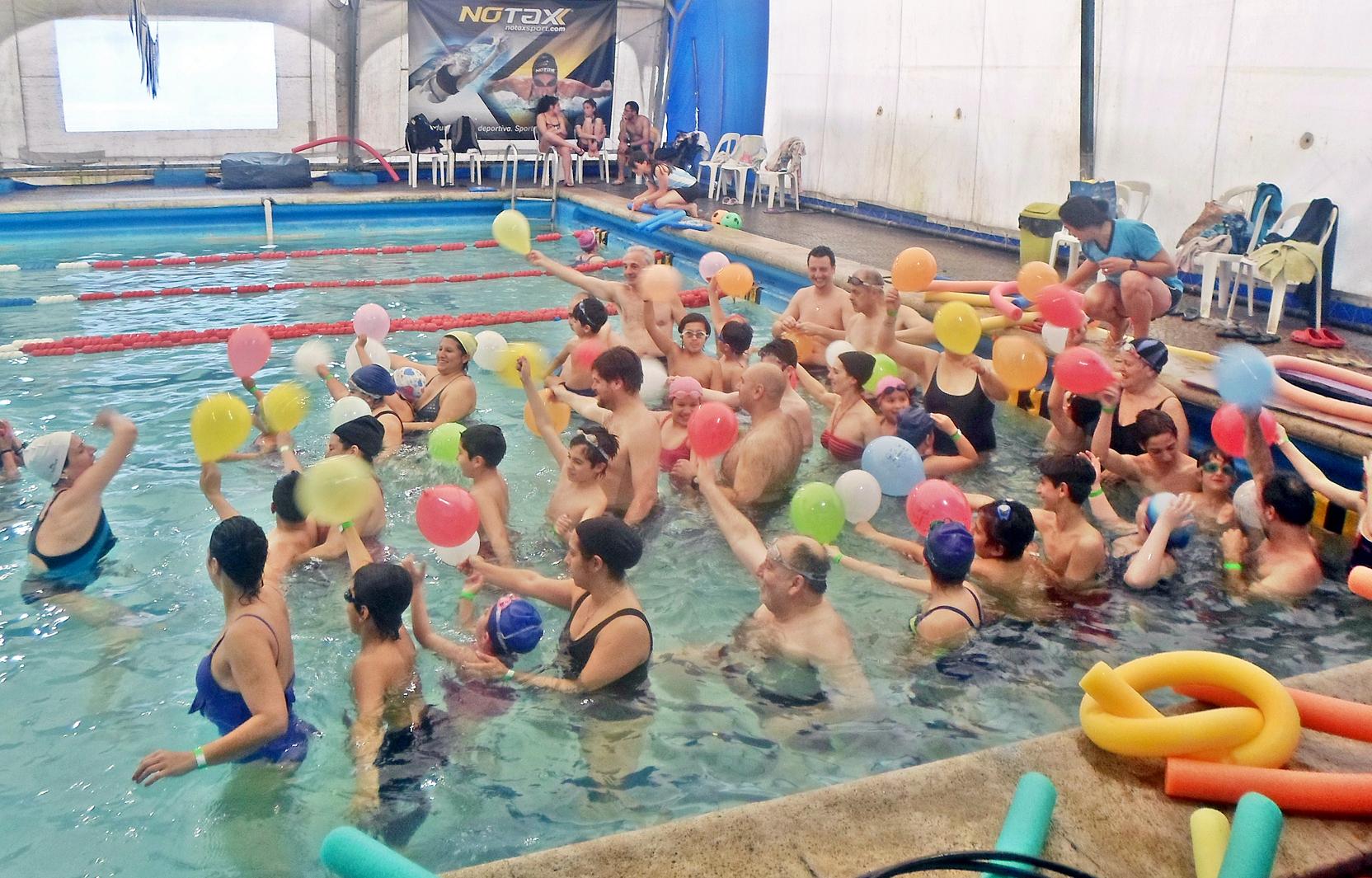 Actividades en las piletas del distrito