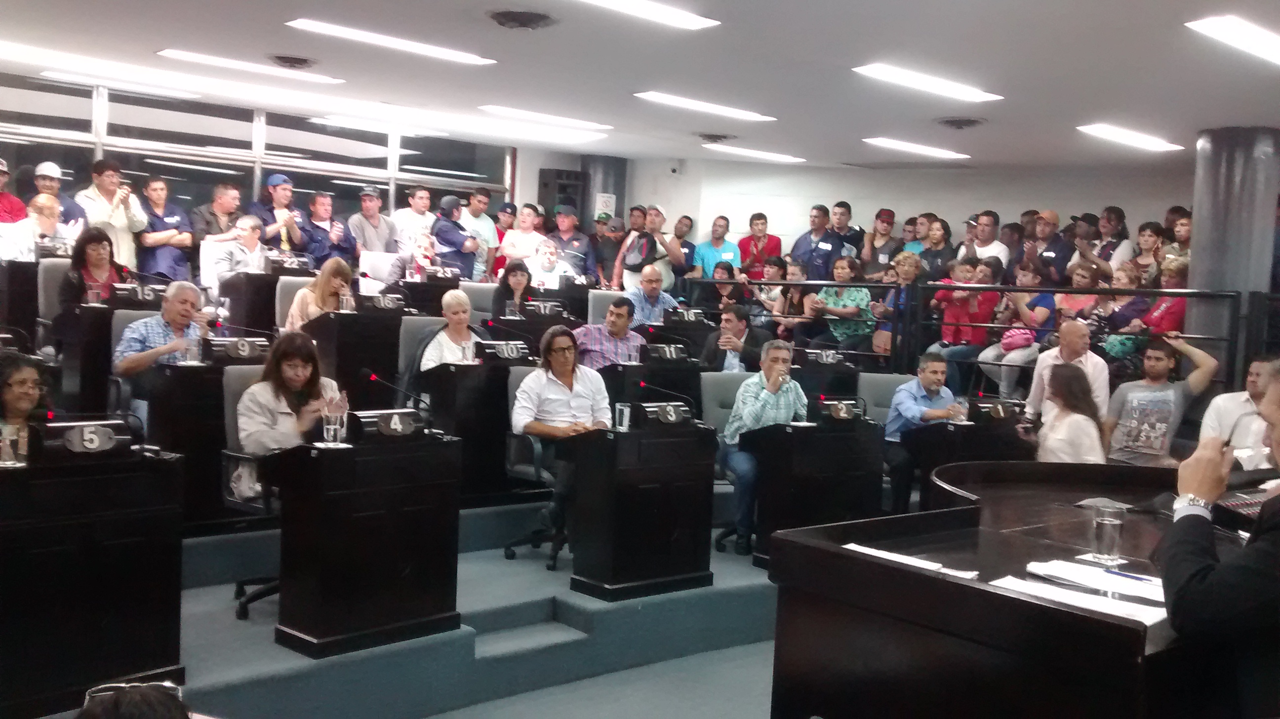 El HCD por la estabilidad de los trabajadores municipales