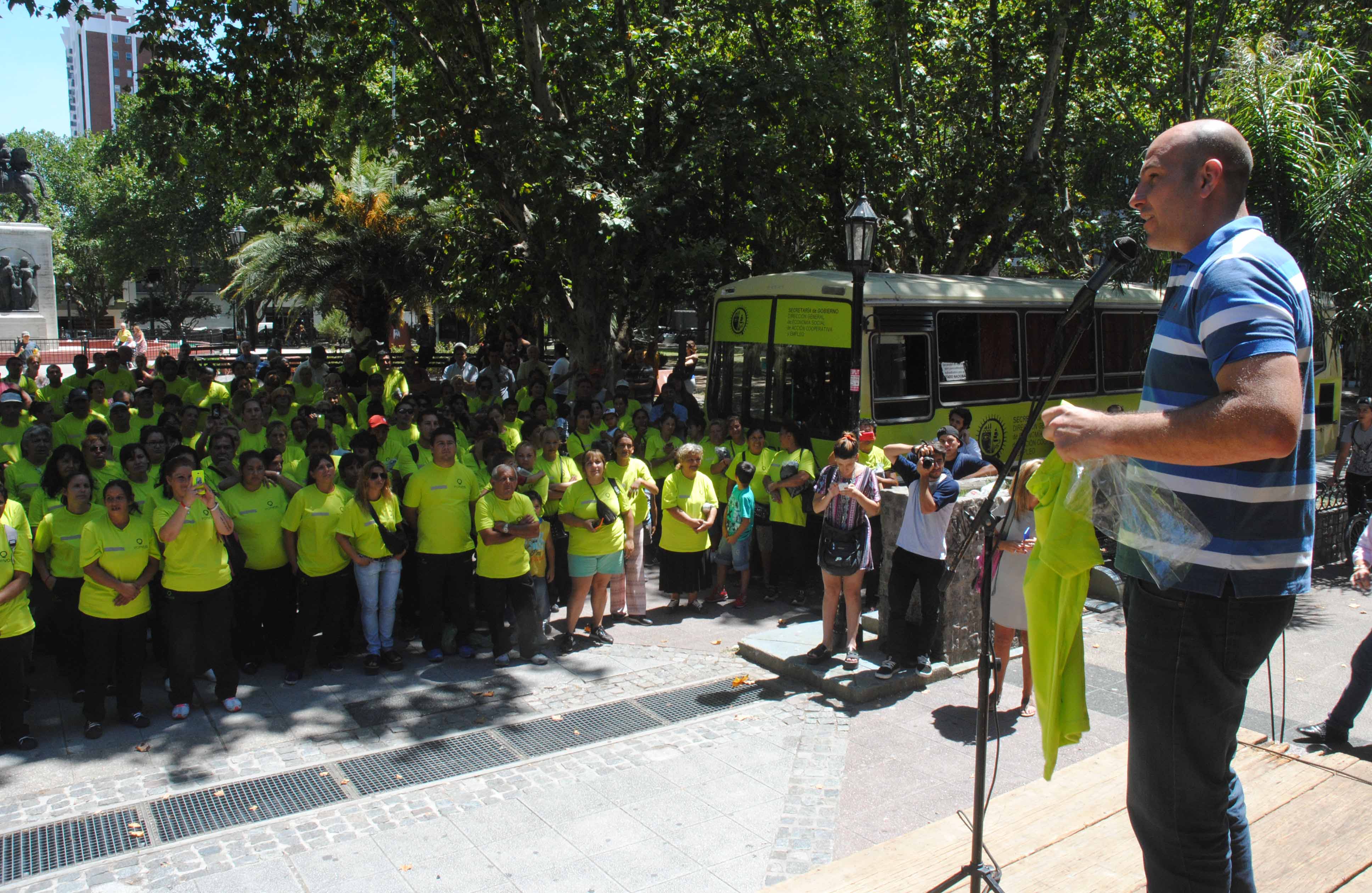 Cooperativistas se suman al programa “Quilmes Limpio”