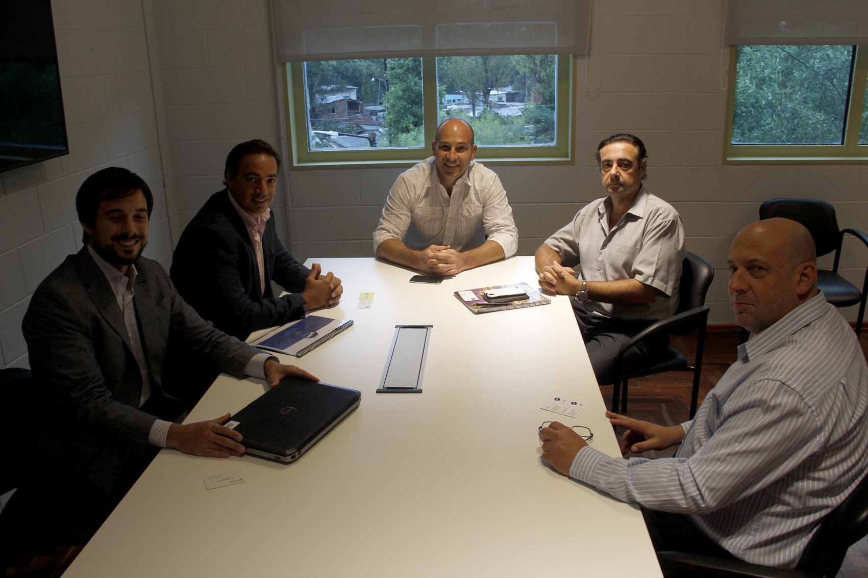 Molina recibió a representantes de Cervecería y Maltería Quilmes