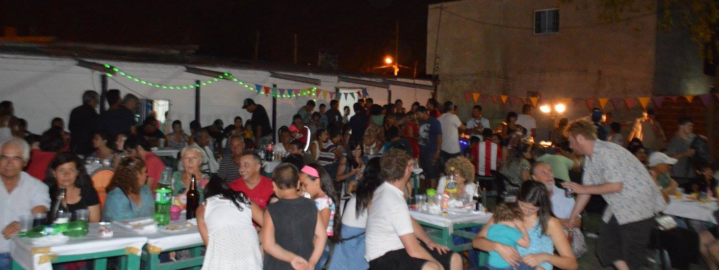 Peña solidaria en el club Villa Alcira