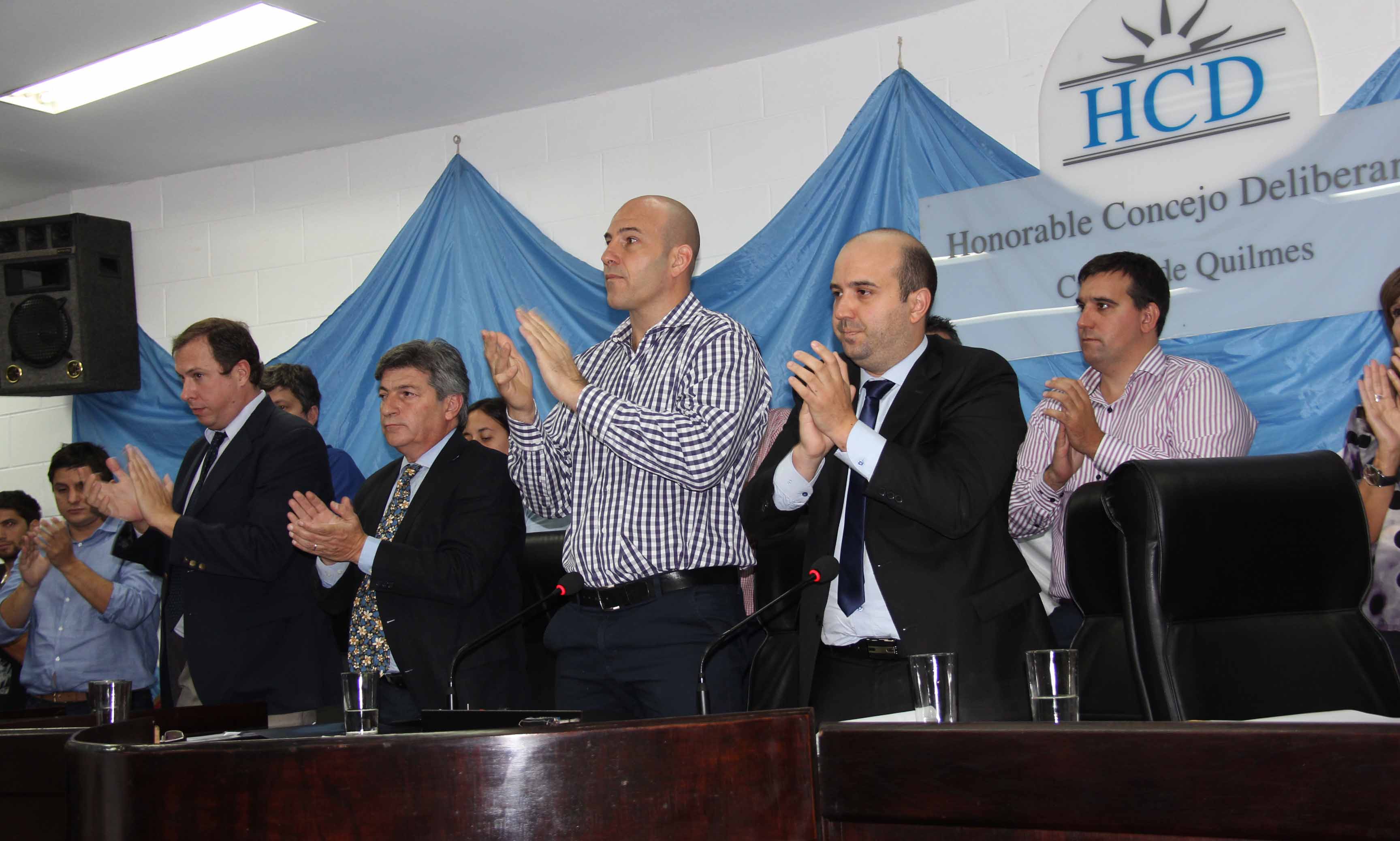 Apertura con movilización y anuncios