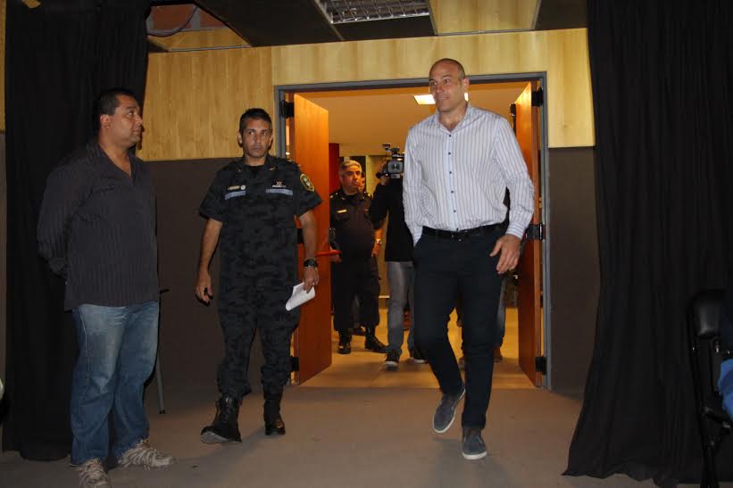 Molina presentó al nuevo jefe de la policía local