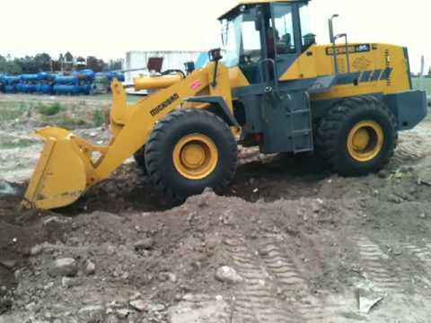Piden informes por el alquiler de máquinas viales