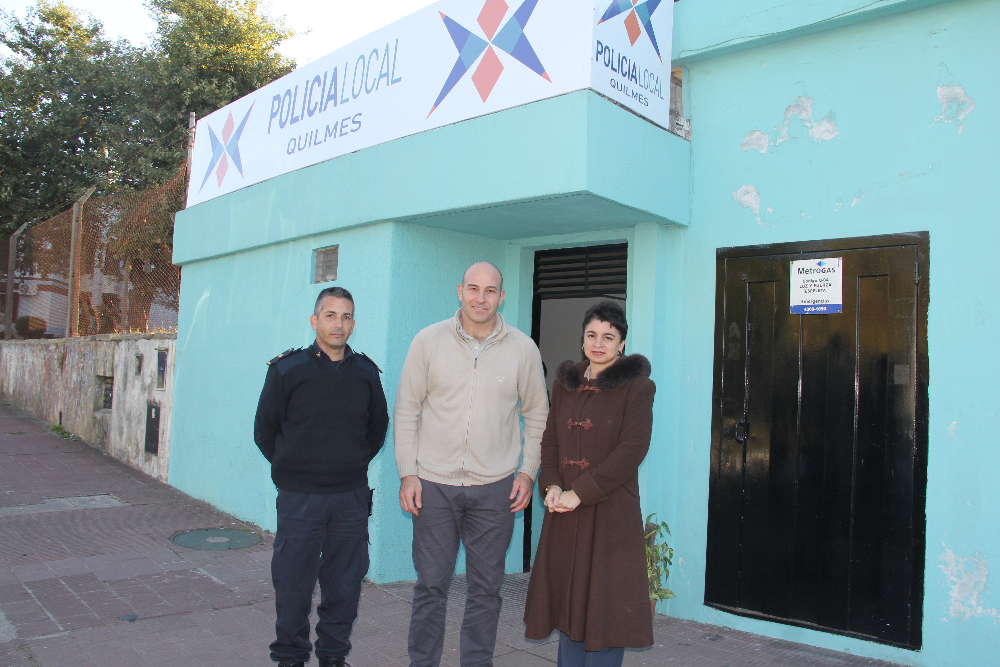 Molina visitó puesto de la Policía Local en Ezpeleta