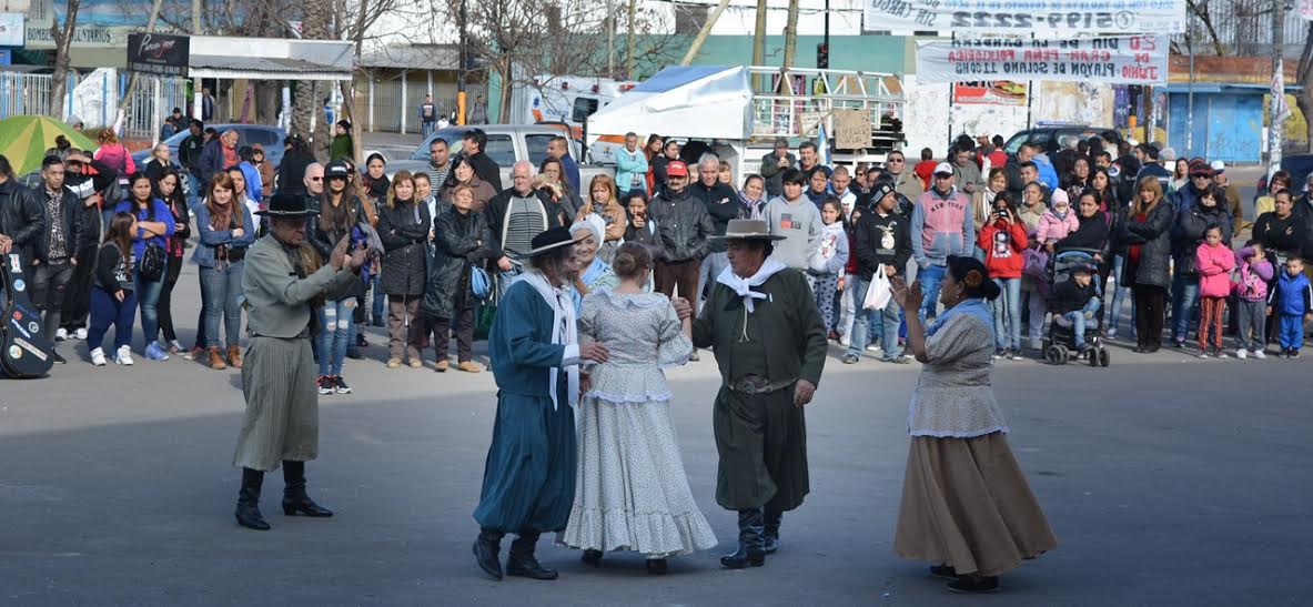 Actos por el día de la Bandera