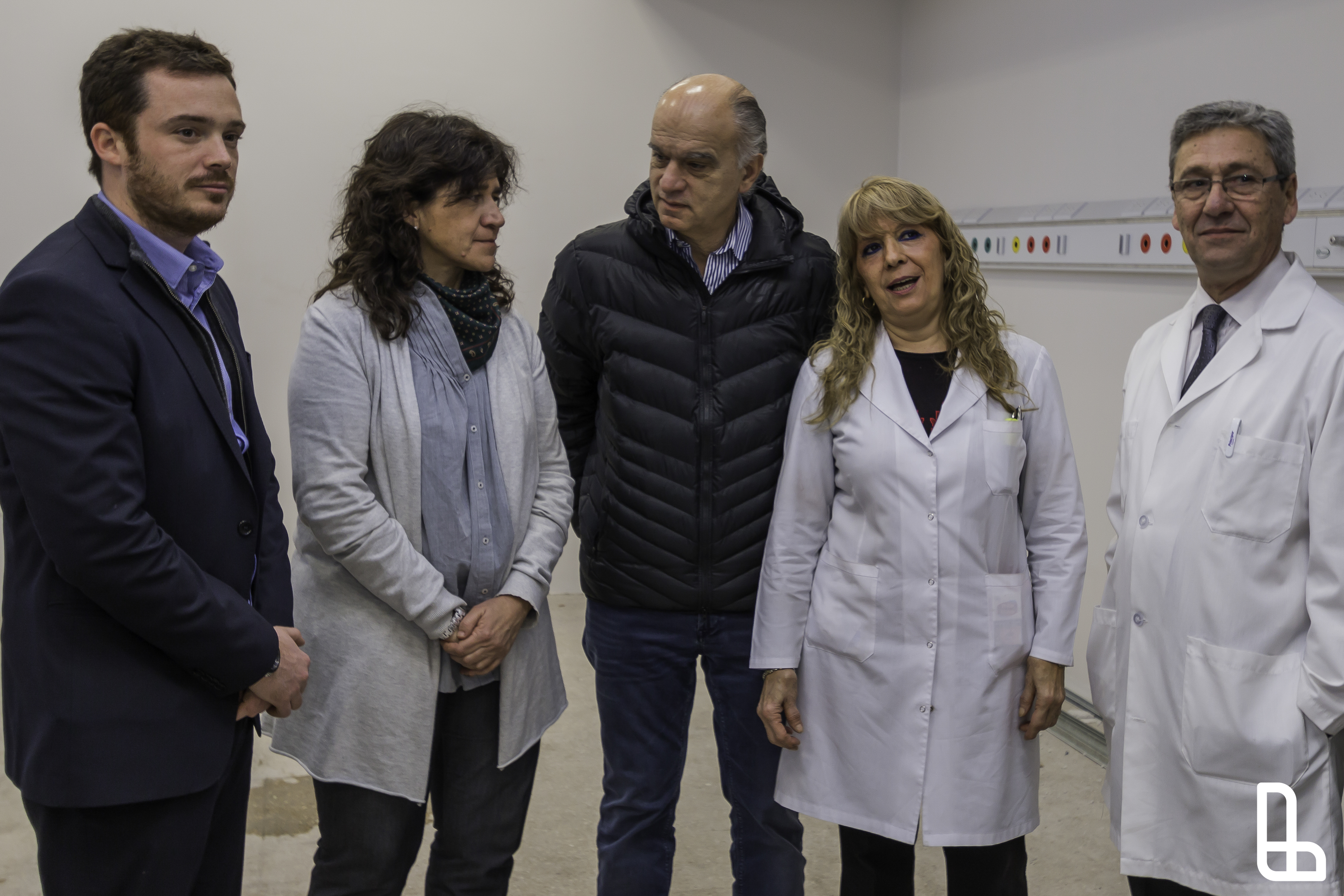 Grindetti junto a la Ministra de Salud provincial en el Hospital Evita