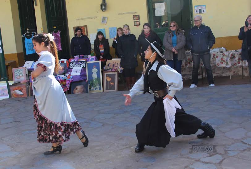 Festejo por el Bicentenario en la Escuela Agraría N° 1