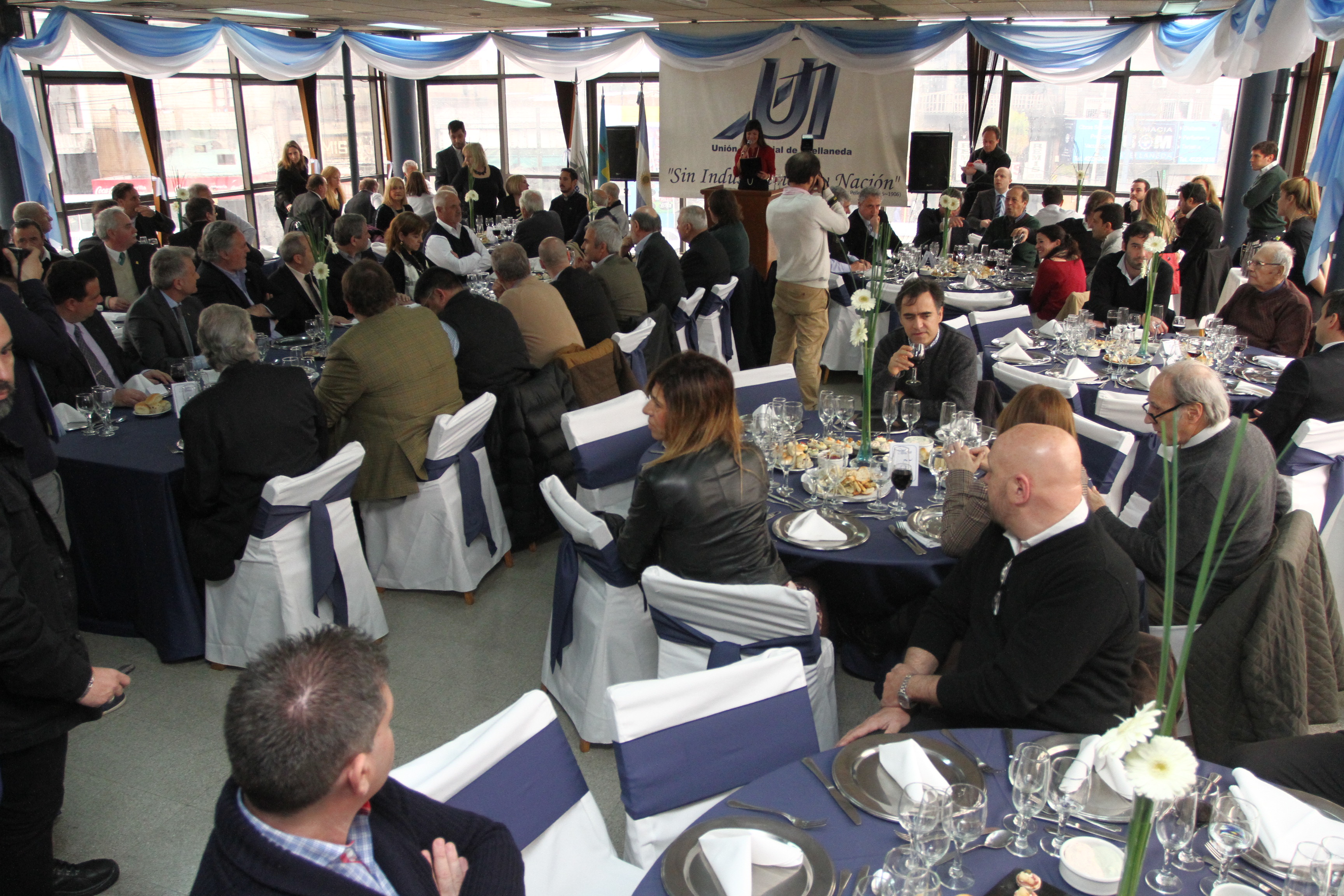 Ferraresi participó del almuerzo por el Día de la Industria