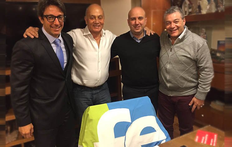 Nunzio es parte del Partido Fe