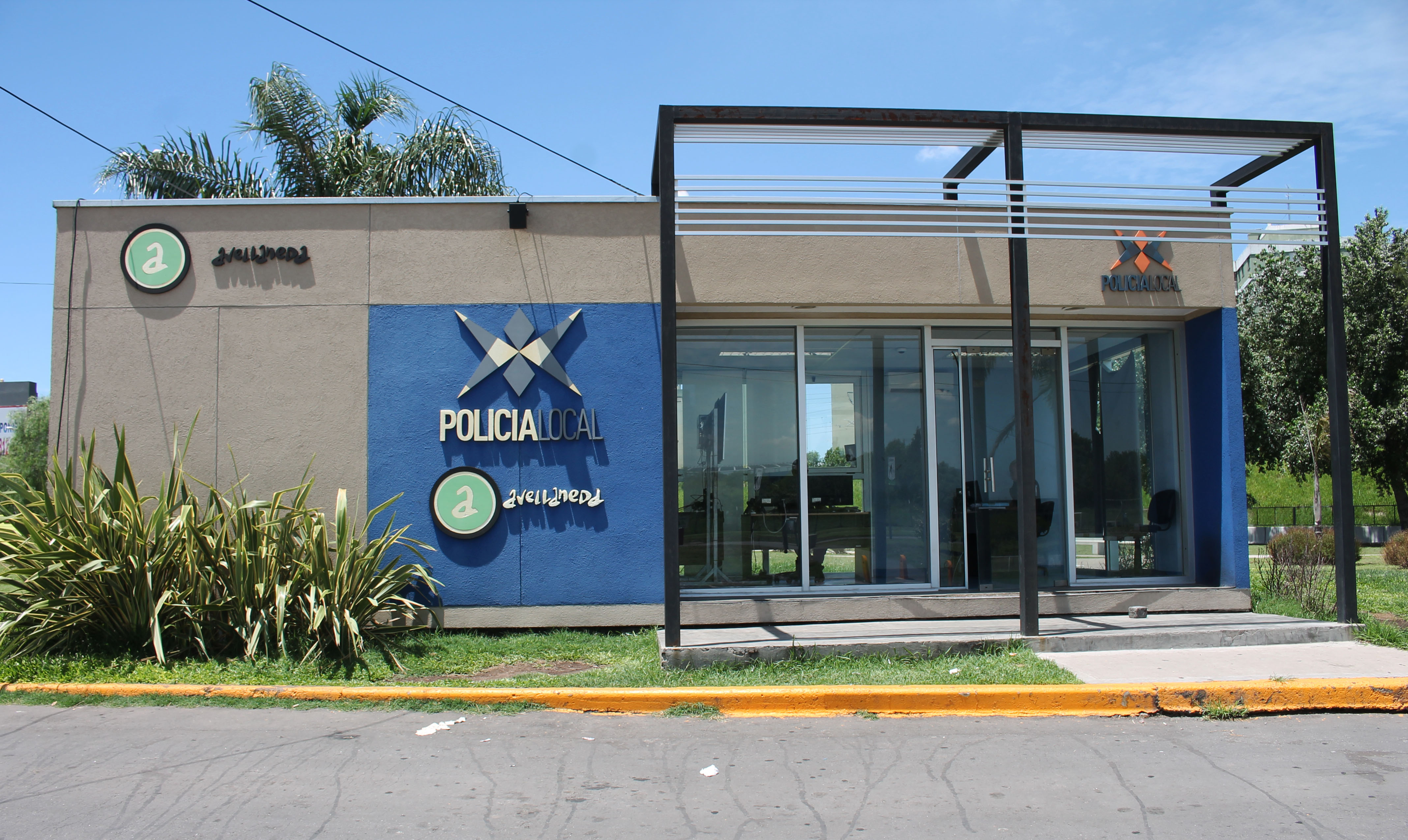 Avellaneda con «comunicaciones encriptadas»