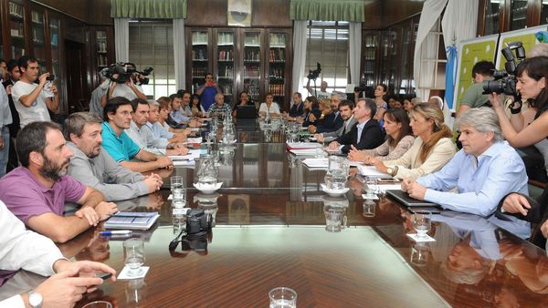 Los gremios docentes rechazaron el ofrecimiento de provincia