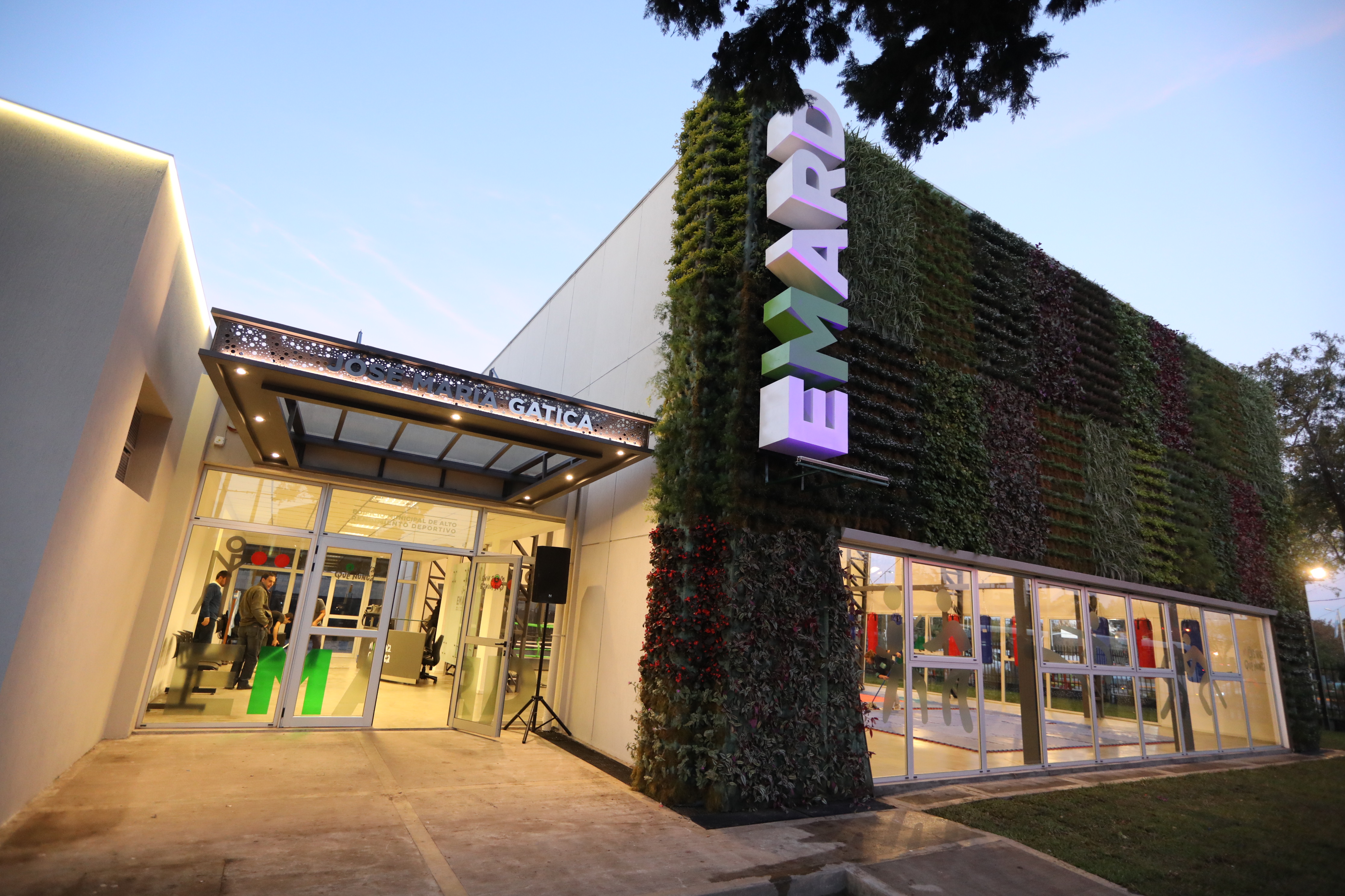 Ferraresi inauguró el Edificio Municipal de Alto Rendimiento Deportivo