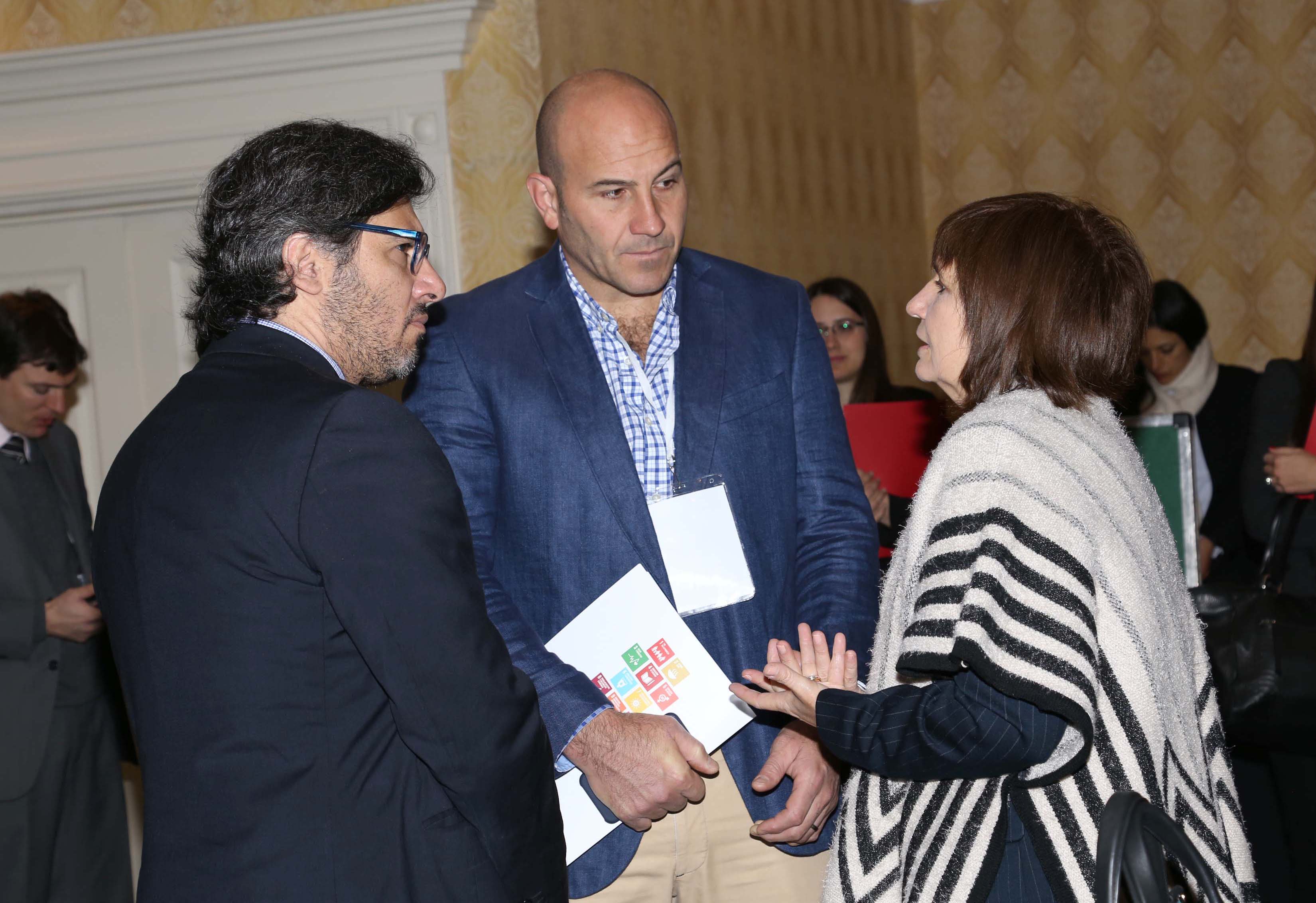 Molina junto a Bullrich y Garavano en el taller de la Alianza Mundial para el Desarrollo