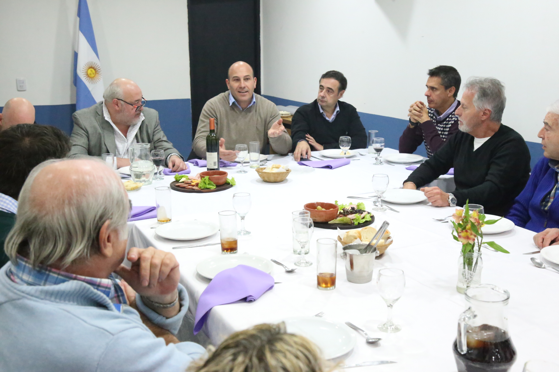 Molina se reunió con empresarios