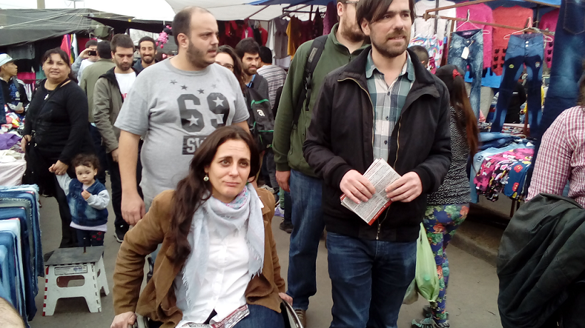 Del Caño recorrió la feria de Solano