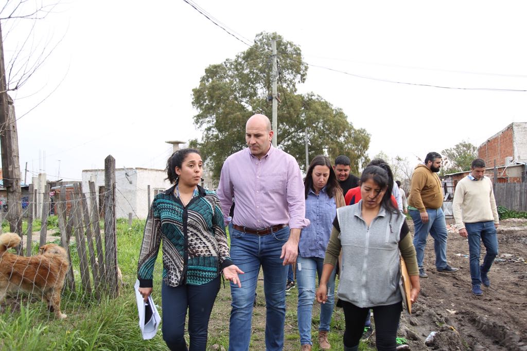 Molina recorrió el barrio Sayonara II