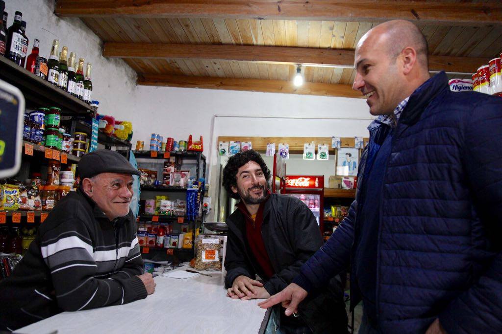 Molina y Alaniz juntos en Varela