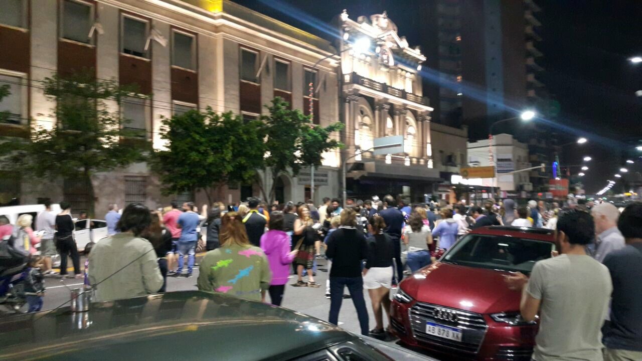 Los cacerolazos llegaron al Conurbano