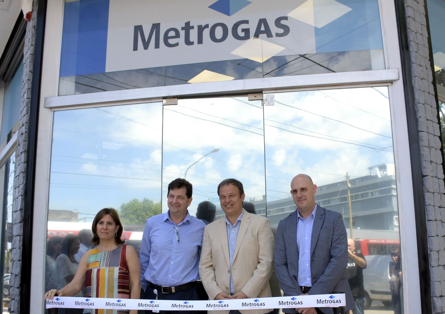 Burzaco: comienza a funcionar la nueva oficina de Metrogas