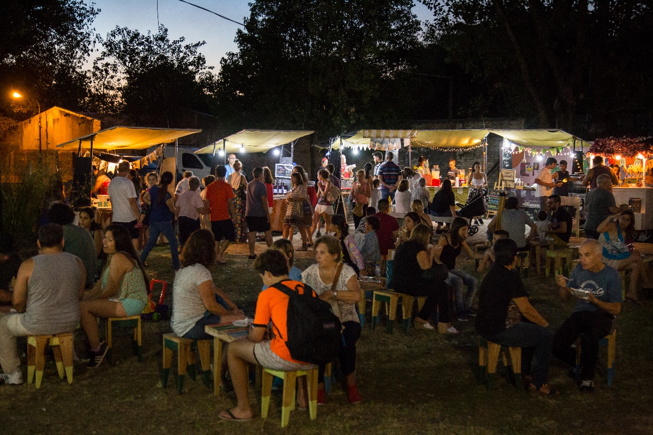 Se realizó la segunda edición de la Eco Feria “Alimenta: Noches de verano”