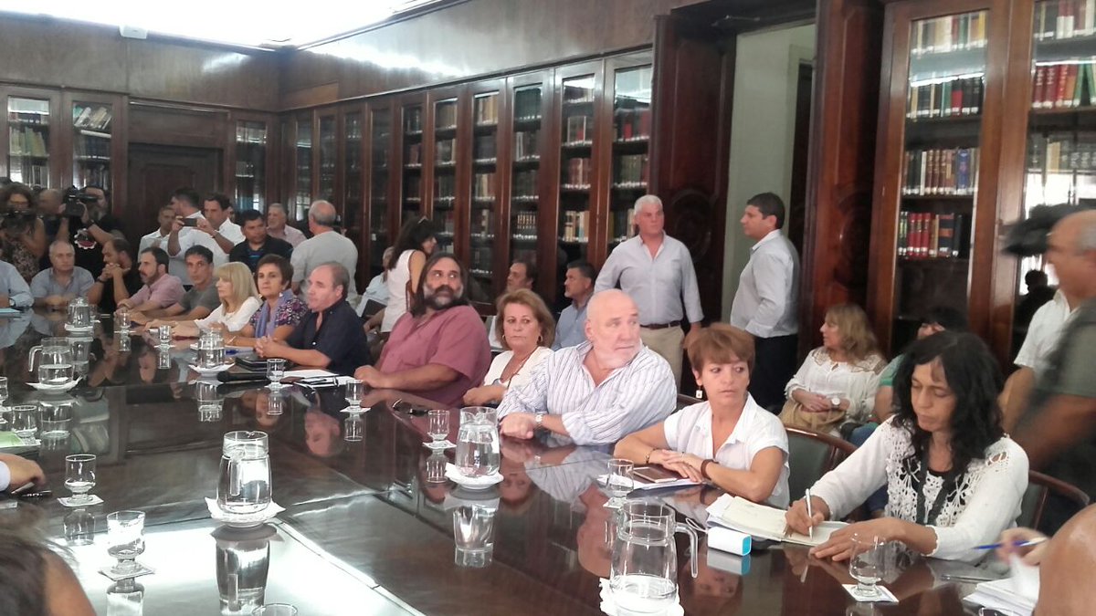 Suteba advierte: “Que a ningún legislador se le ocurra meterse con el estatuto”