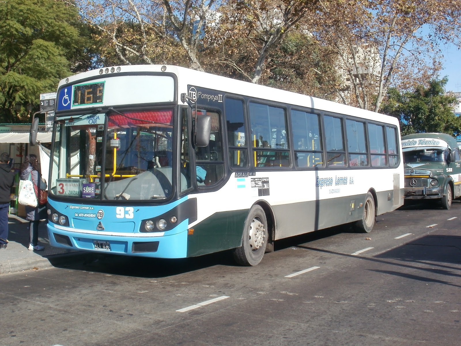 Líneas 112 y 165: tercera semana de conflicto