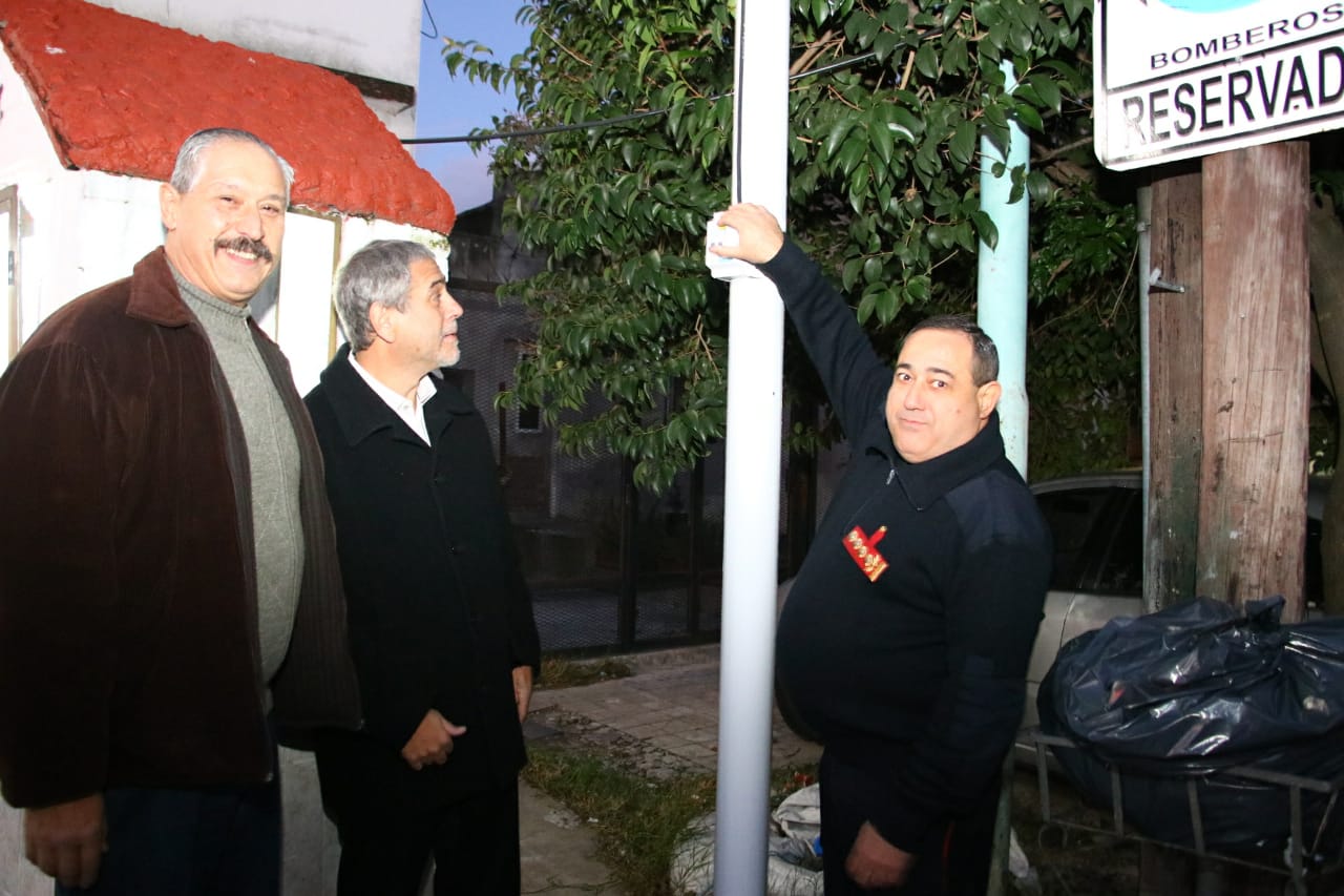 El Municipio de Avellaneda instaló las nuevas luces LED en la localidad de Gerli