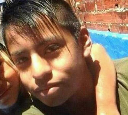Movilización a tribunales de Quilmes por el crimen de un adolescente