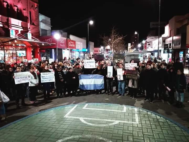 Vecinos hartos de la inseguridad cuestionaron a los jefes policiales