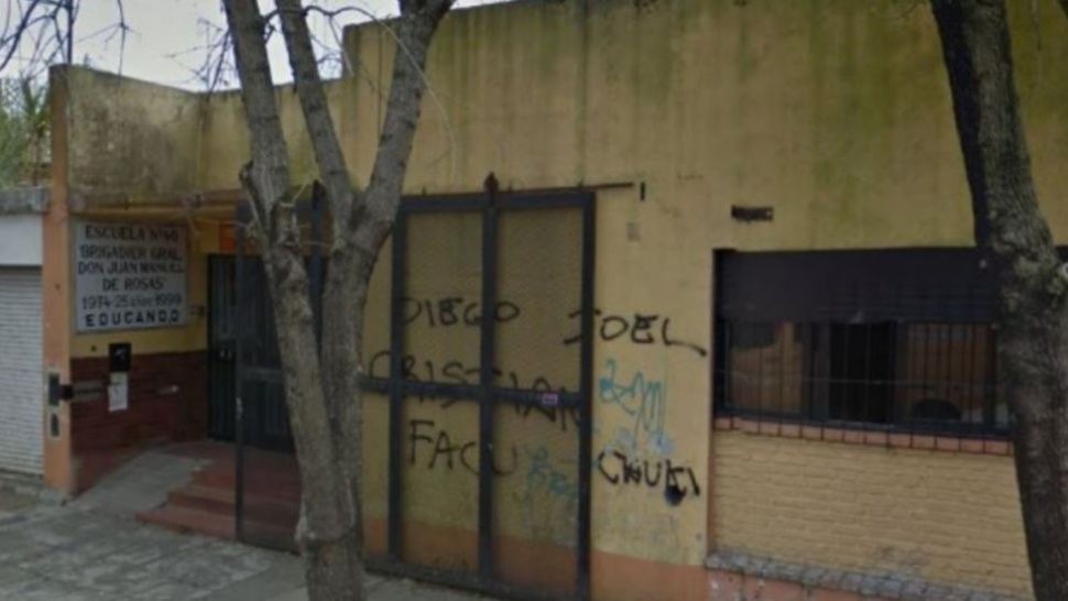 La escuela 46 de Don Bosco no tiene luz, agua ni gas y explotó un caloventor