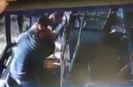 Atacaron a un chofer de la 278 y los detuvieron