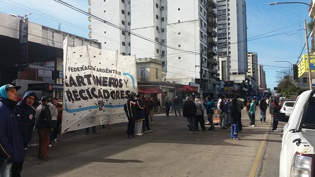 Grabois acompañó el reclamo de carreros frente a los Tribunales Penales