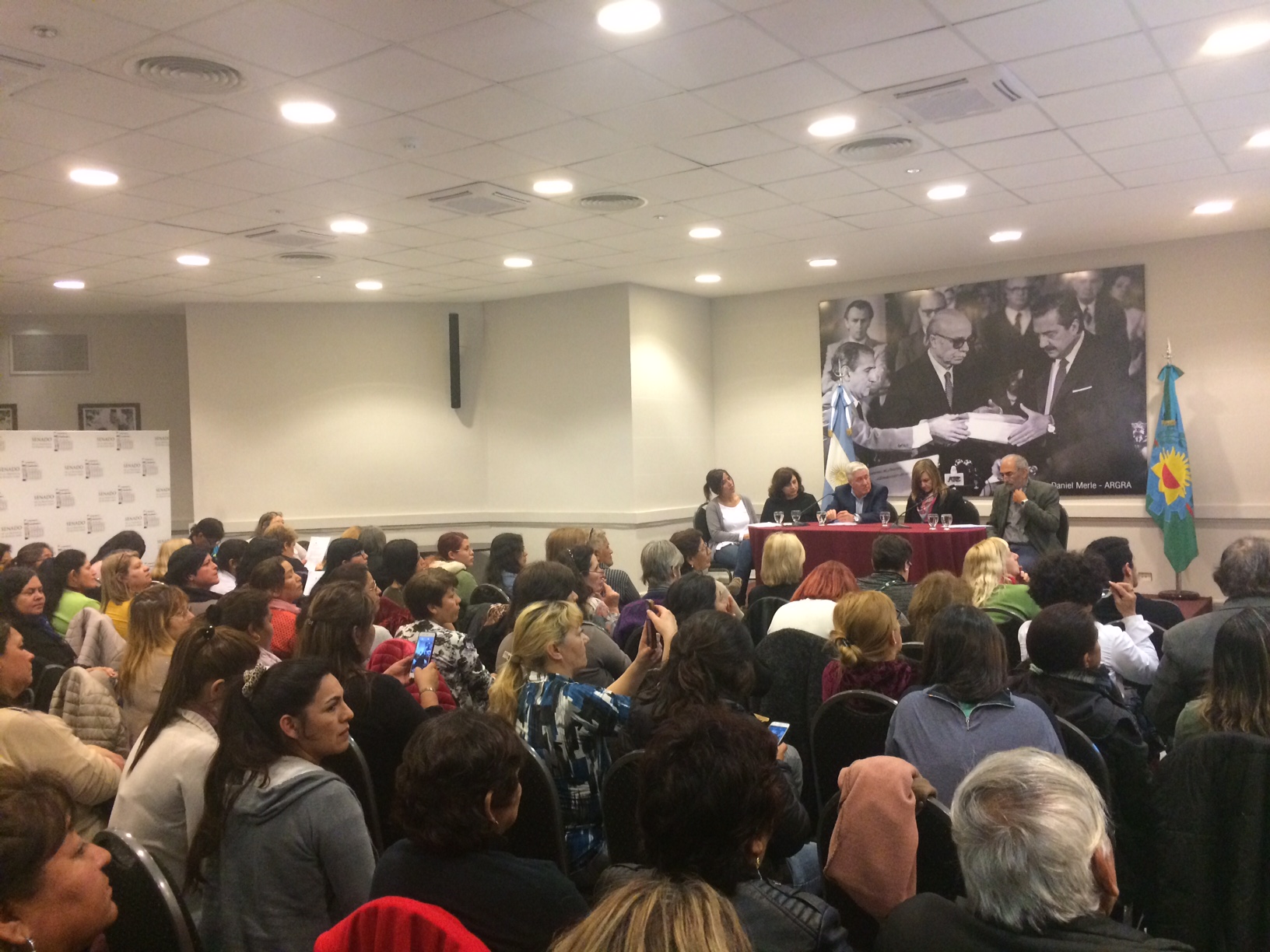 Presentaron proyecto para regularizar la actividad de los Ciudadores Domiciliarios