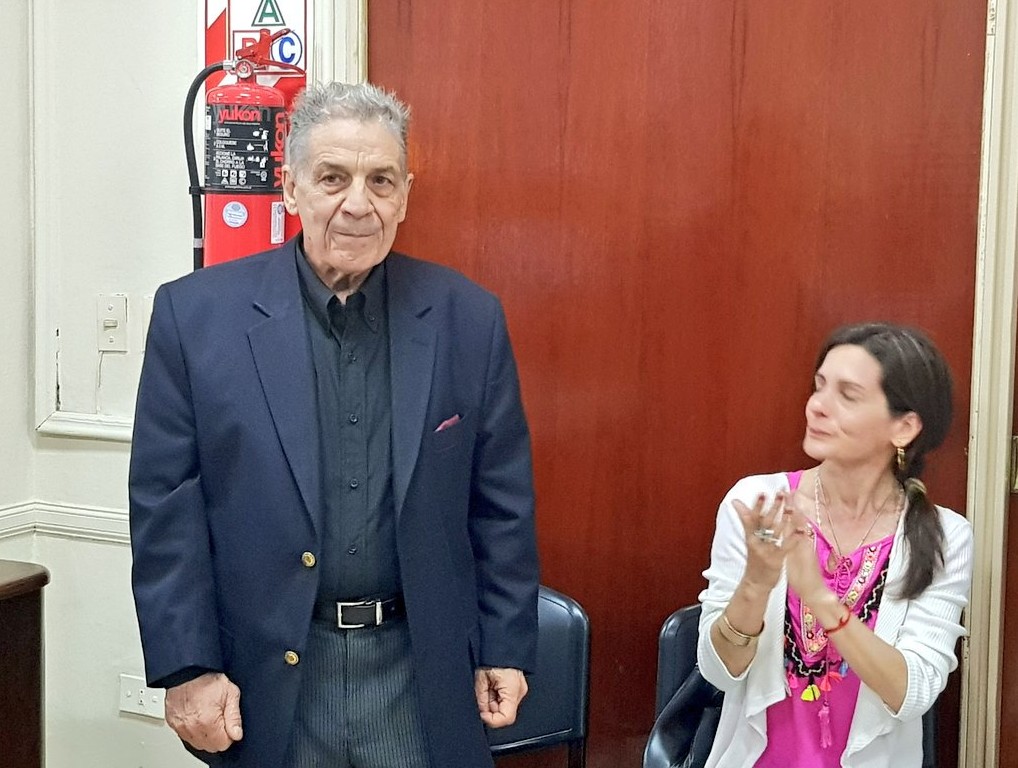 Declararon ciudadano ilustre de Lanús al artista José Perera