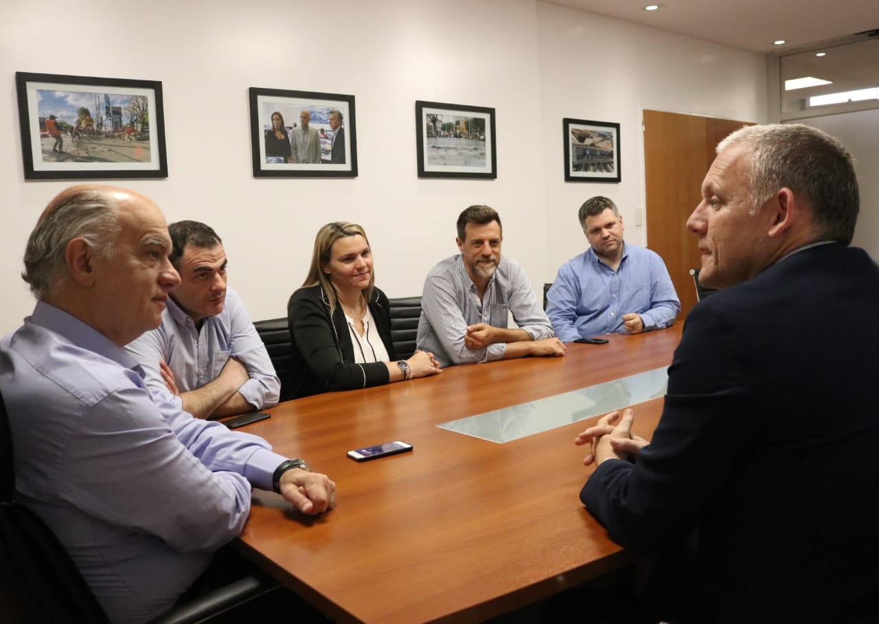 Grindetti amplía su influencia sobre los “sin tierra” de Cambiemos