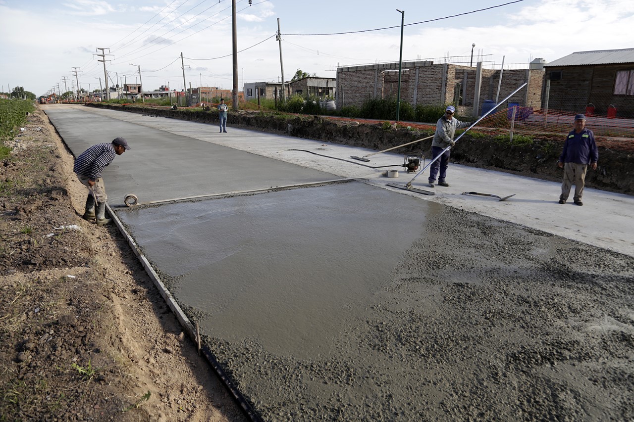Comenzó la segunda etapa de la pavimentación de Espora