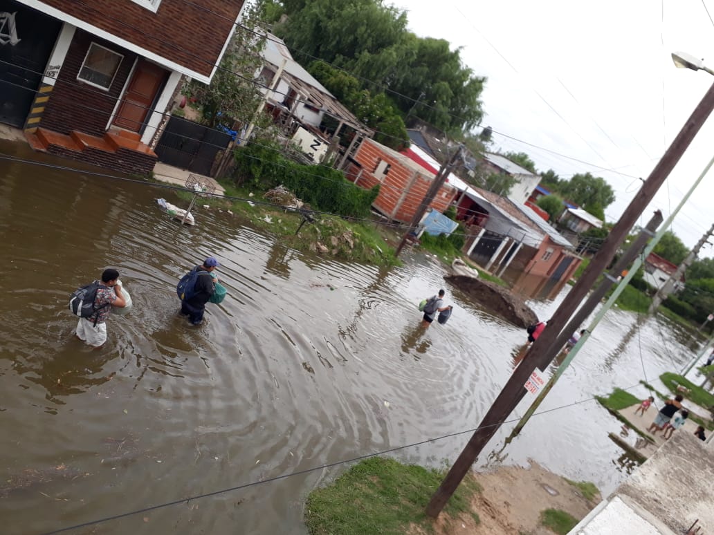 Sudestada en la Ribera: 16 personas evacuadas