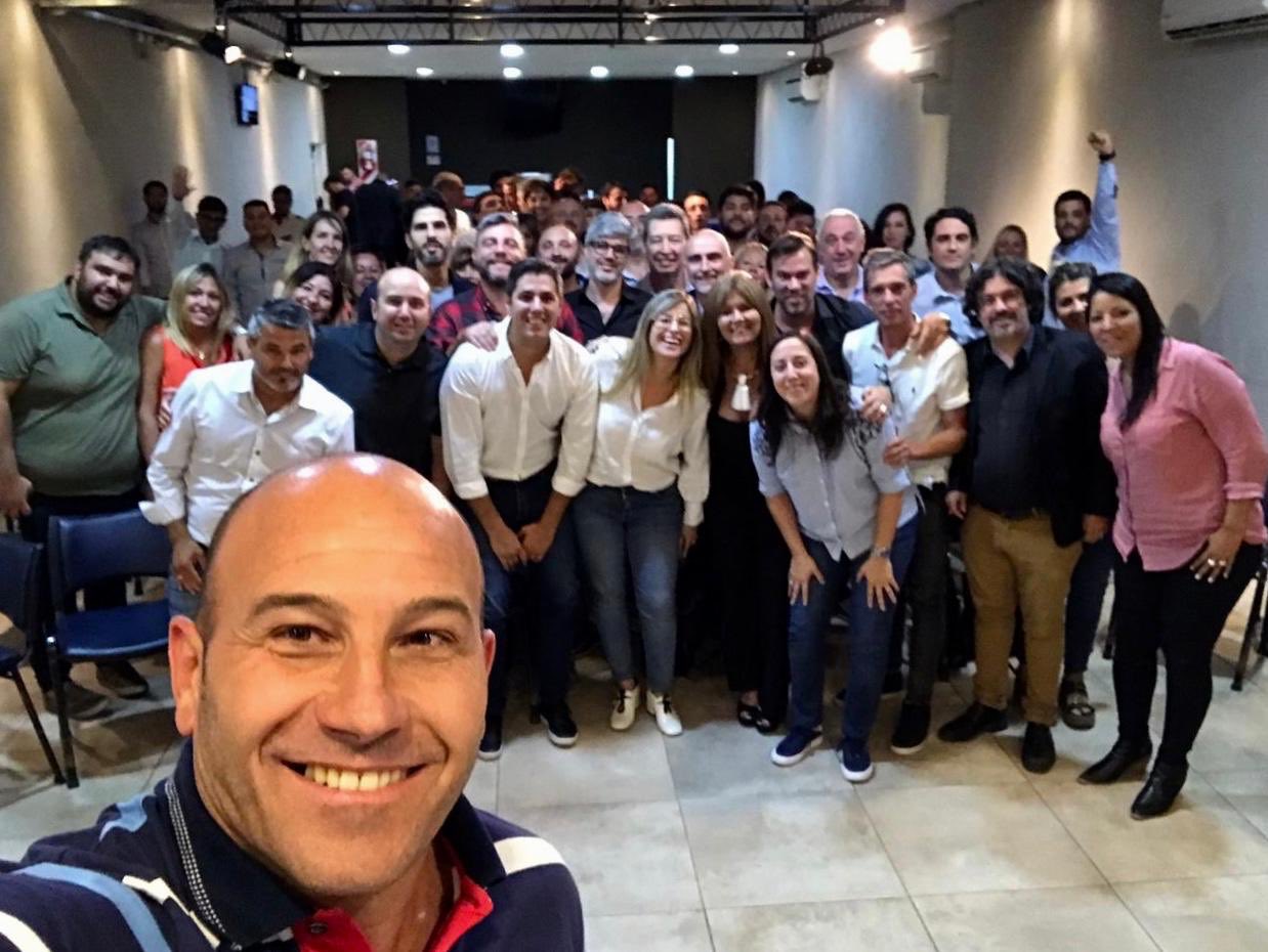 Molina reunió a su equipo con la mira puesta en la elección