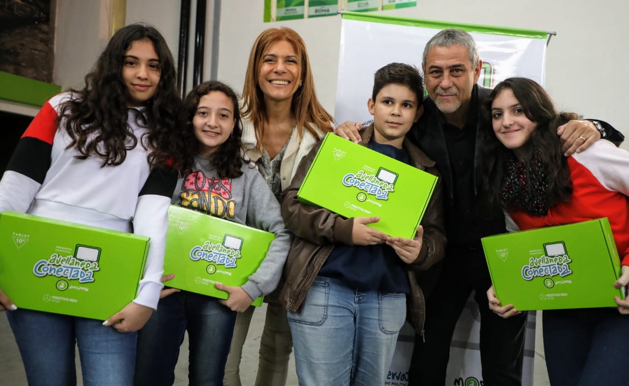 Avellaneda instalará WiFi en todas las escuelas del distrito