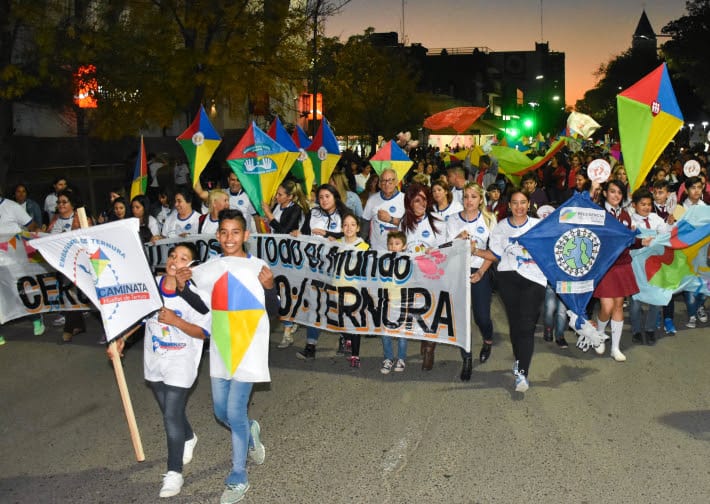 La Caminata Internacional “Huellas de Ternura” en Florencio Varela
