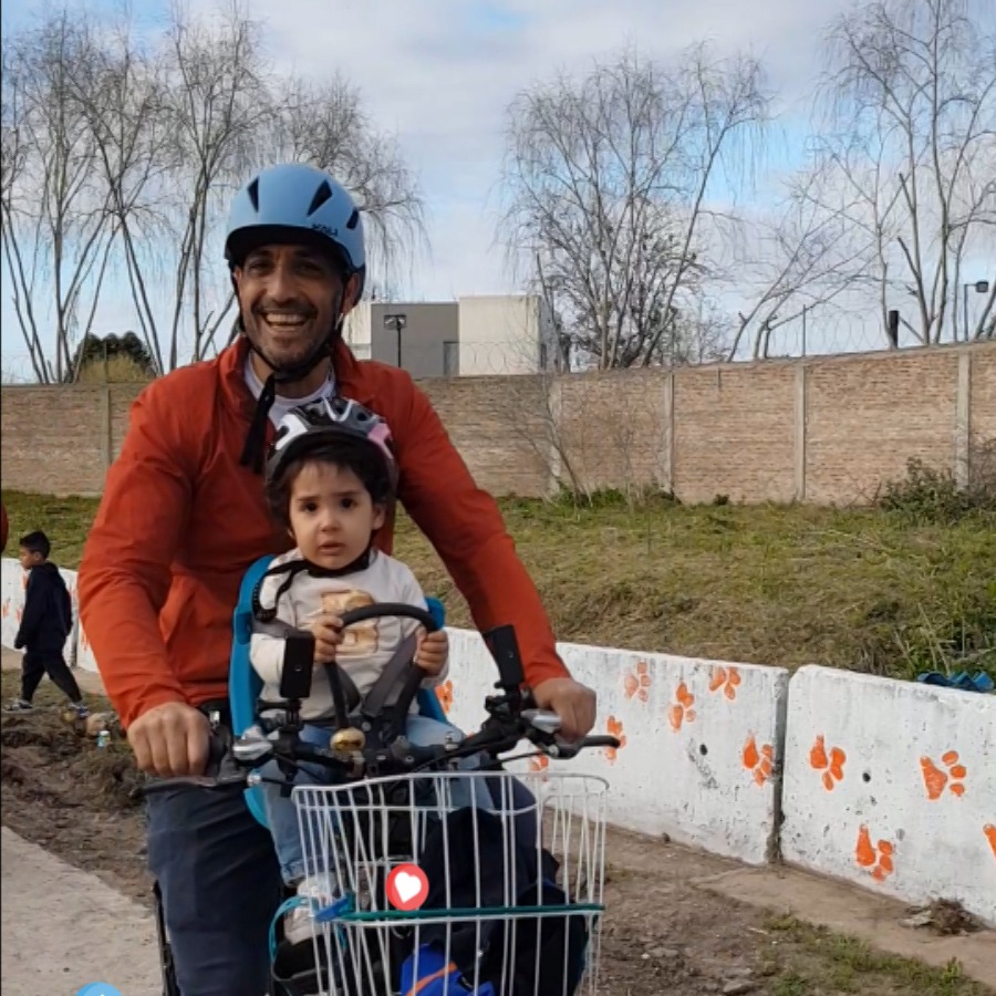 #Berazategui – Publicitan a Pato en bici