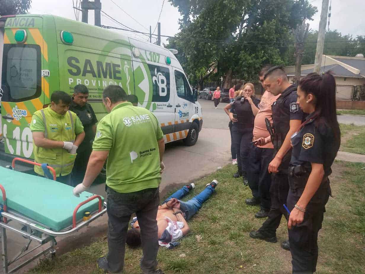 Un policía y dos ladrones heridos a metros de la comisaría de Claypole