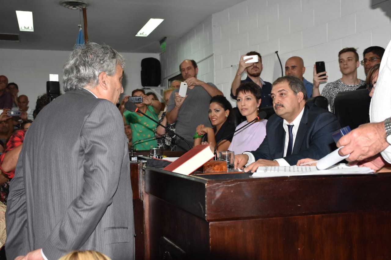 Juraron los nuevos concejales y Fabio Báez es el nuevo presidente del HCD de Quilmes