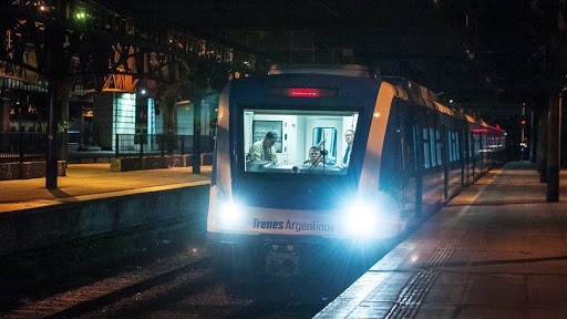 El Roca amplió las frecuencias nocturnas