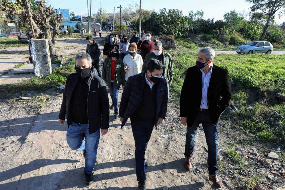 Arroyo y Larroque recorrieron Azul junto a Ferraresi para conocer la situación